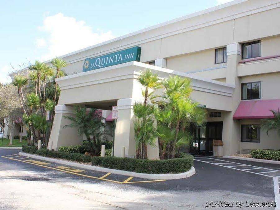 La Quinta Inn By Wyndham Ft. Lauderdale Tamarac East Lauderdale Lakes Exteriör bild